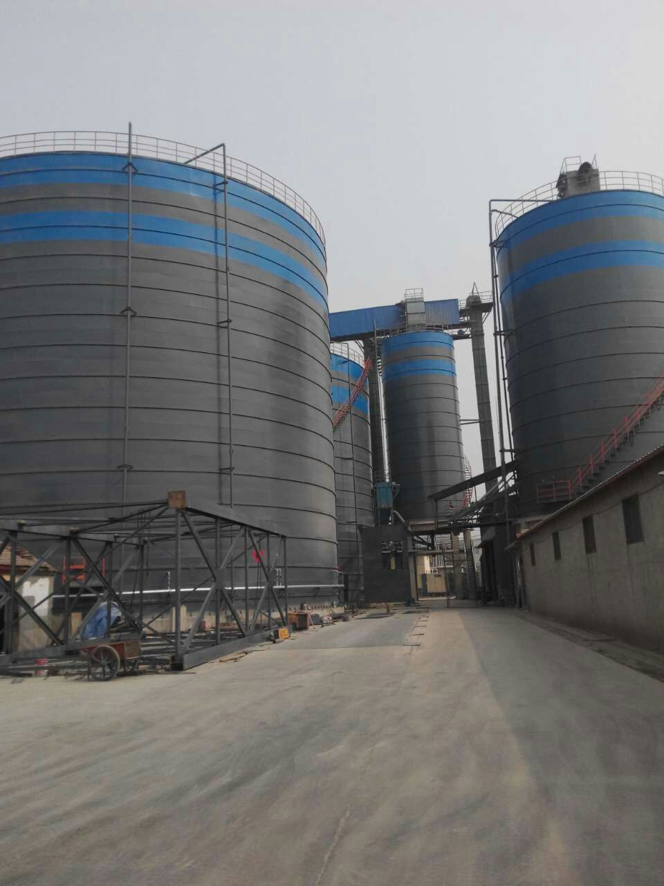 科尔沁粉煤灰储存库基础怎么建造